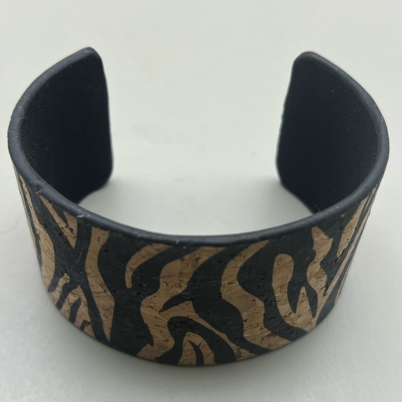 Zebra Print Cuff Cork Bracelet - Picture 3 of 6